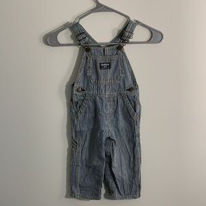 Oshkosh pin striped train conductor Jean pants overalls ❤️, 18 months